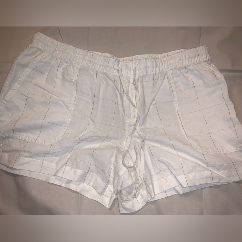 Liz Claiborne White Shorts with Gold Grid Stitching